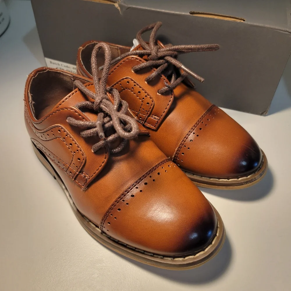 Size 6T Toddler Boys Lil Dickinson Oxford shoes....Stacy Adams